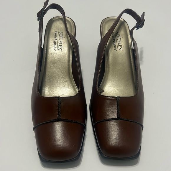 Hush Puppies Shoes - softflex hush puppies like new back strap size 7 brown